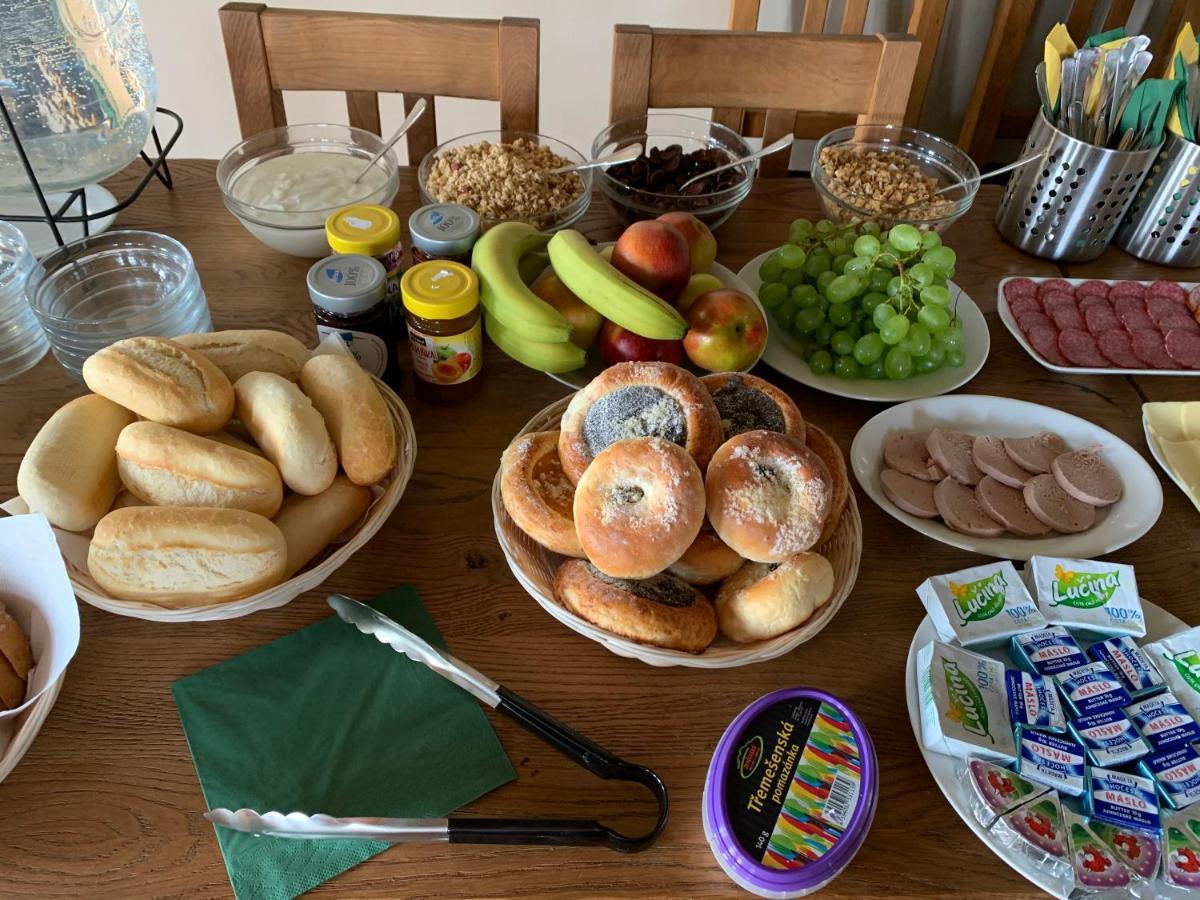 Na Kopecku Ad 1795 - Penzion S Restauraci A Wellness V Podkrkonosi Dvur Kralove nad Labem Ngoại thất bức ảnh