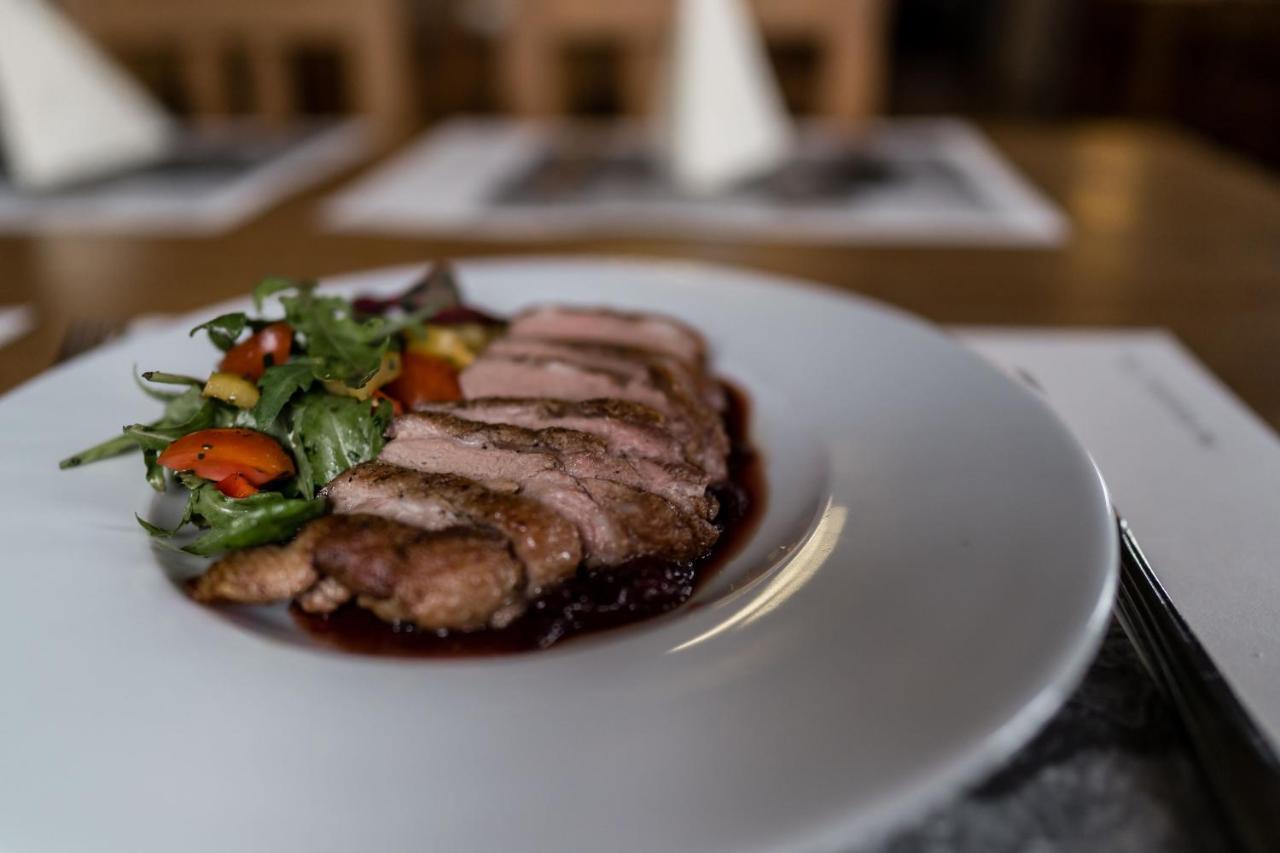 Na Kopecku Ad 1795 - Penzion S Restauraci A Wellness V Podkrkonosi Dvur Kralove nad Labem Ngoại thất bức ảnh